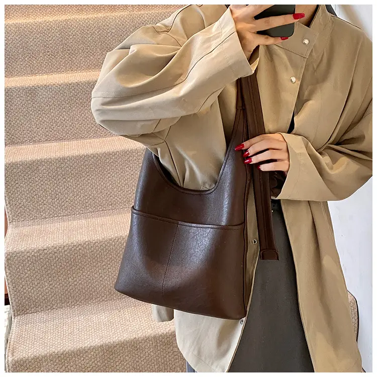 Vintage Brown Leather Shoulder Bag for Women 2024 — feature 19