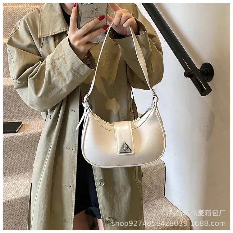 Vintage Red Leather Crossbody Bag for Women 2026 — feature 13
