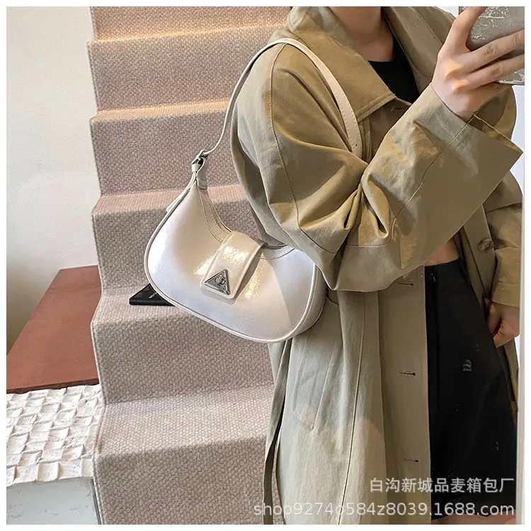 Vintage Red Leather Crossbody Bag for Women 2026 — feature 14