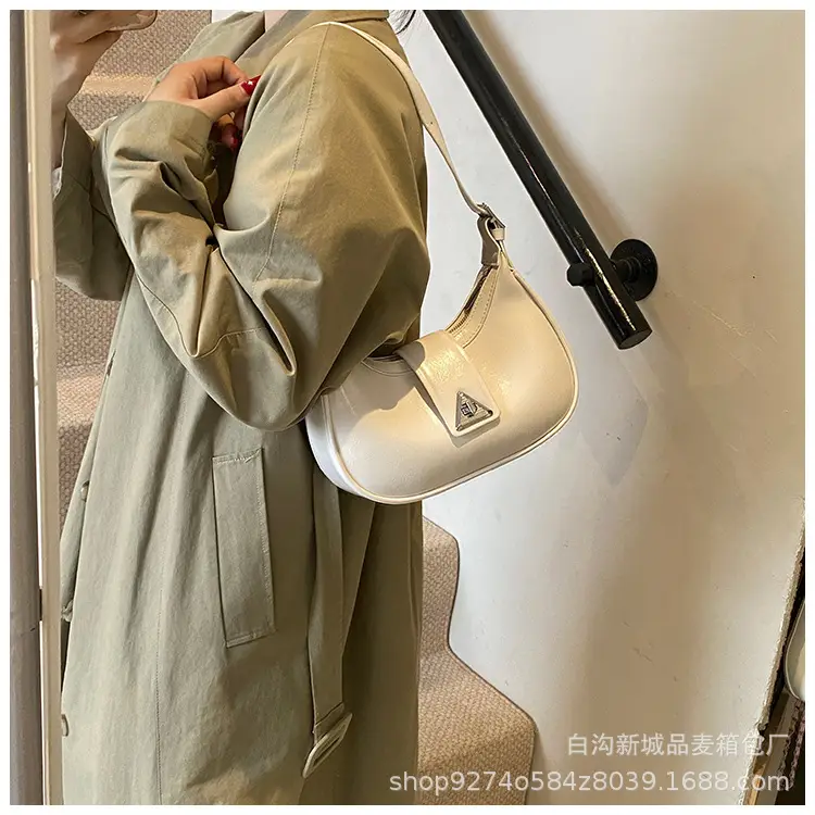 Vintage Red Leather Crossbody Bag for Women 2026 — feature 15