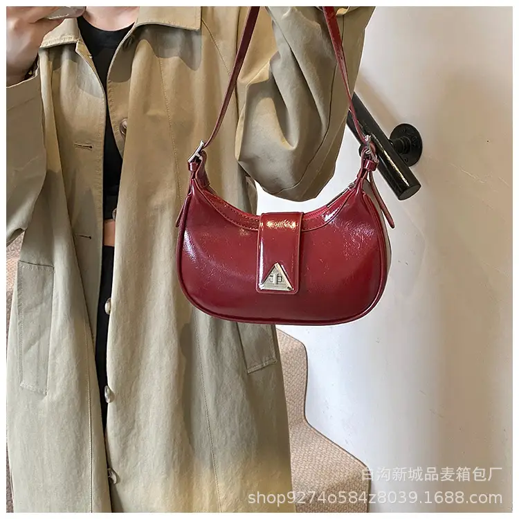 Vintage Red Leather Crossbody Bag for Women 2026 — feature 16