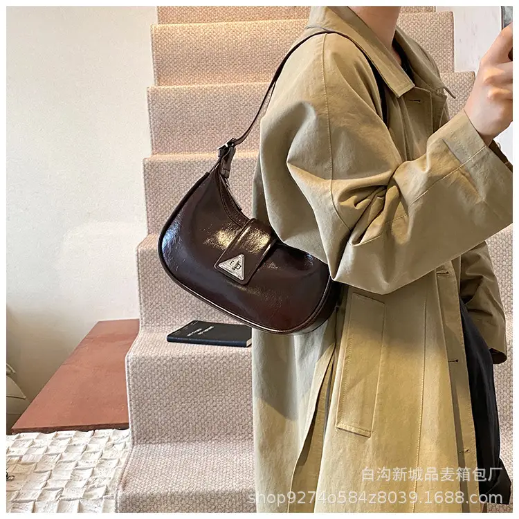 Vintage Red Leather Crossbody Bag for Women 2026 — feature 19