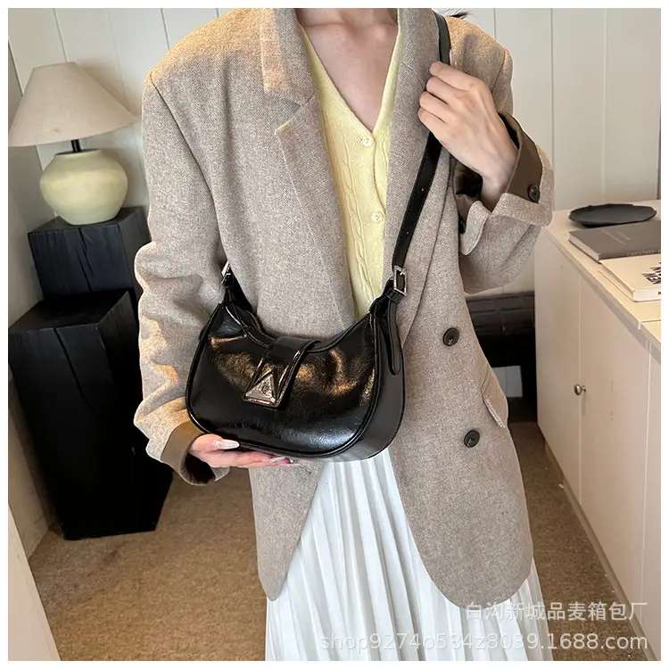 Vintage Red Leather Crossbody Bag for Women 2026 — feature 23