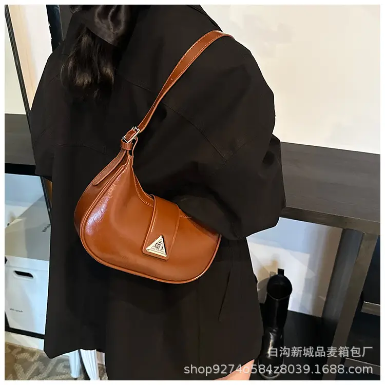 Vintage Red Leather Crossbody Bag for Women 2026 — feature 24