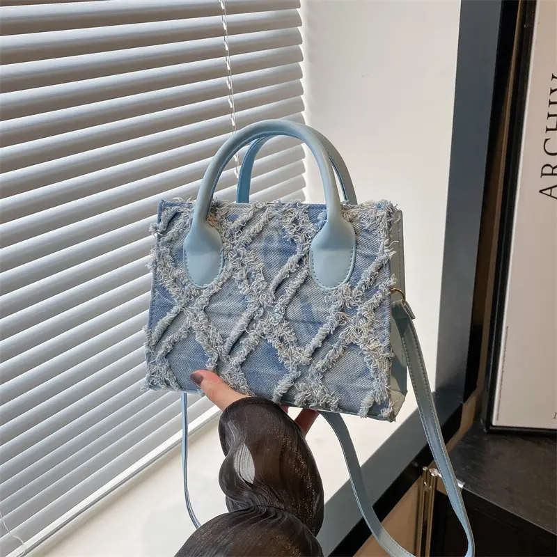 Women's White Embroidered Shoulder Bag with Zipper Closure - Image 5