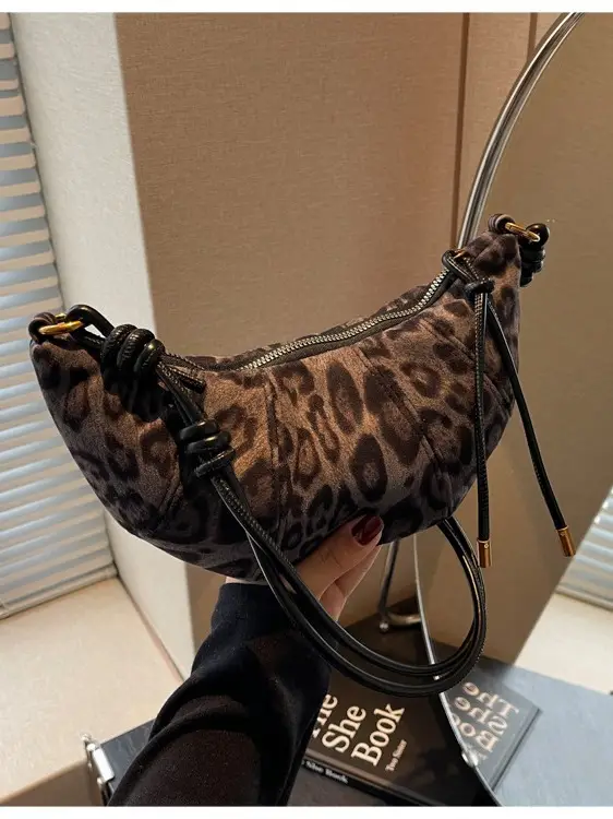 Women Retro Frosted Shoulder Bag Brown 2026 - Image 8