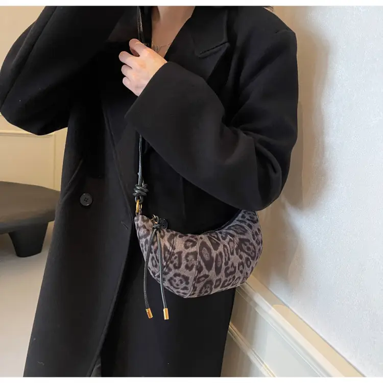 Women Retro Frosted Shoulder Bag Brown 2026 — feature 20