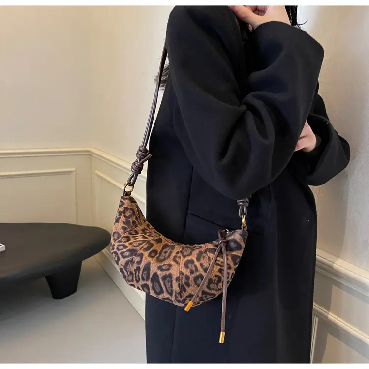 Women Retro Frosted Shoulder Bag Brown 2026 — feature 22