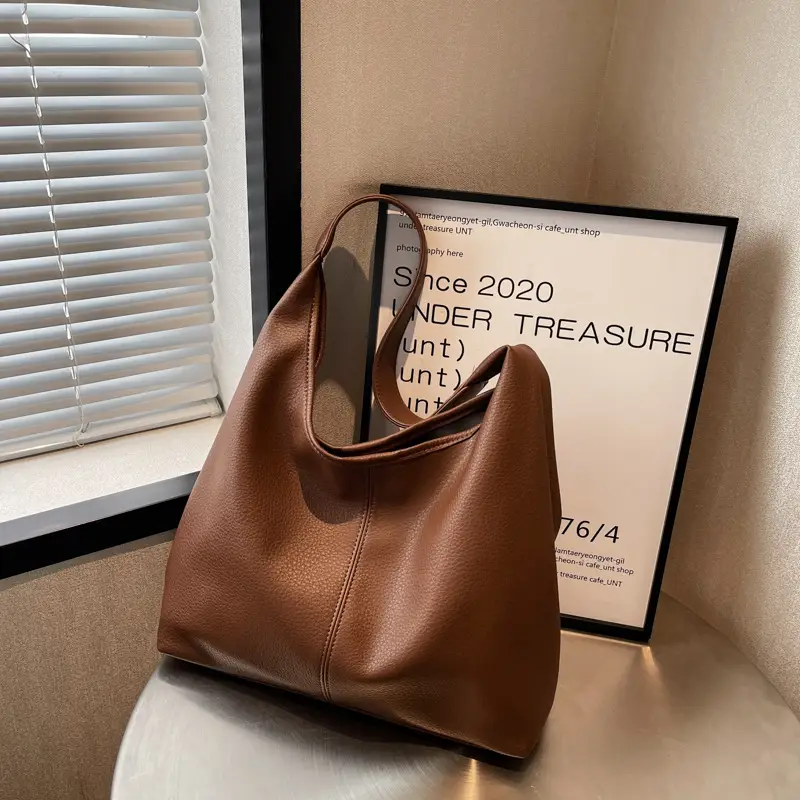 Brown Large Capacity Leather Shoulder Bag for Women - Image 6
