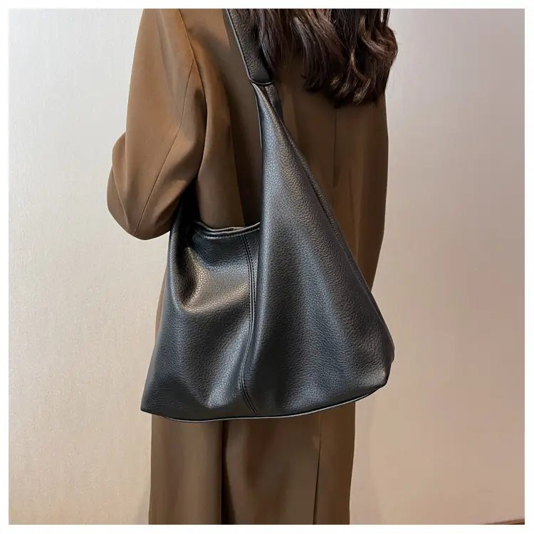 Brown Large Capacity Leather Shoulder Bag for Women — feature 20