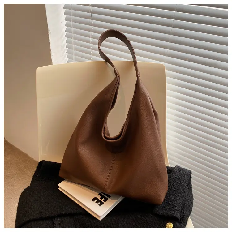 Brown Large Capacity Leather Shoulder Bag for Women — feature 22