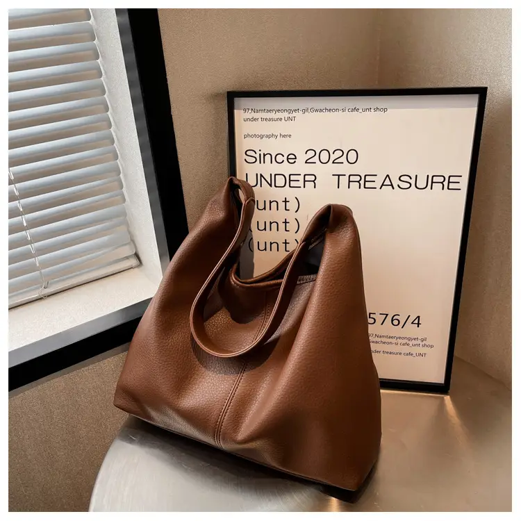 Brown Large Capacity Leather Shoulder Bag for Women — feature 25