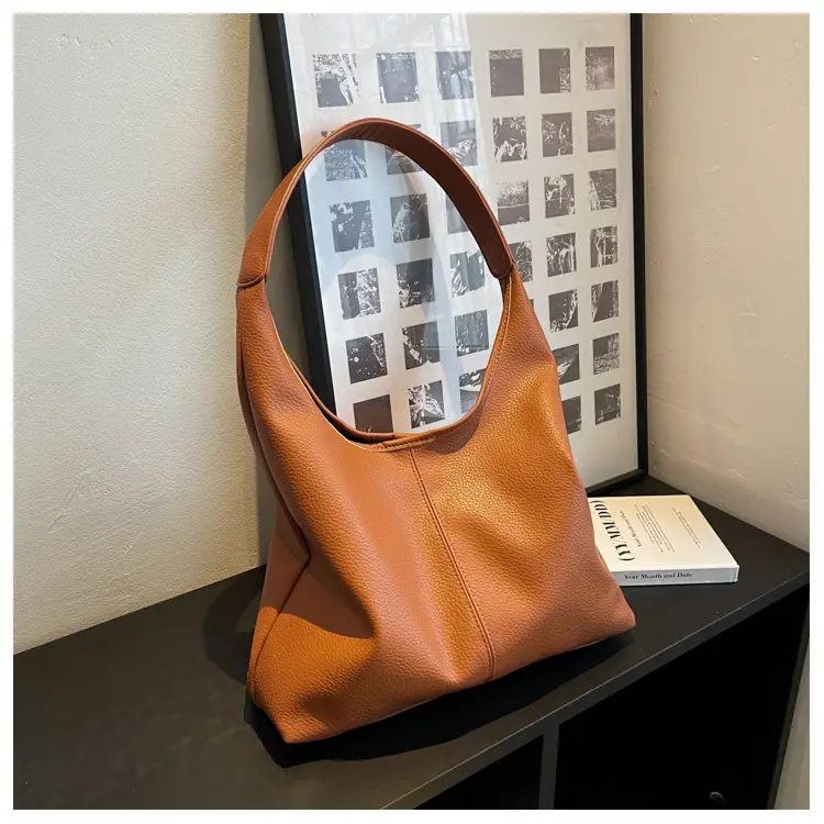 Brown Large Capacity Leather Shoulder Bag for Women — feature 32