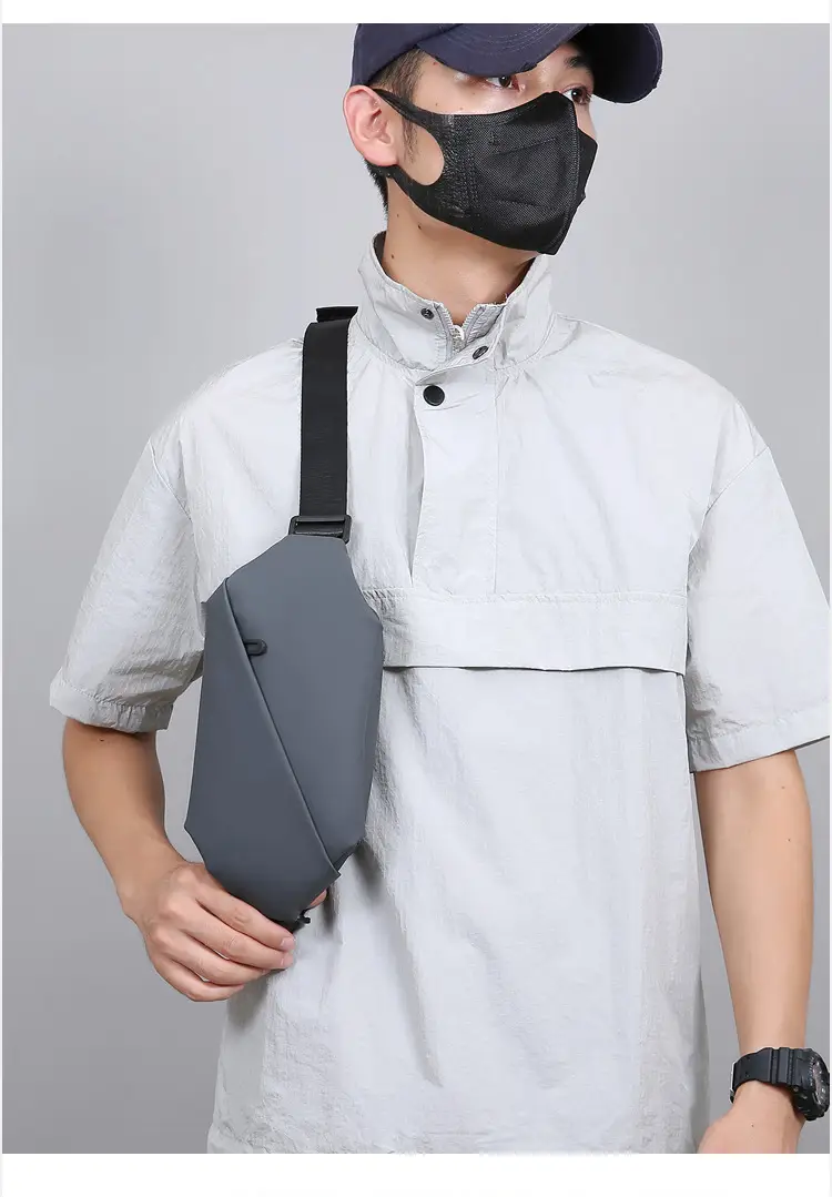 Men's Waterproof Multi-Functional Phone Bag Black — feature 10