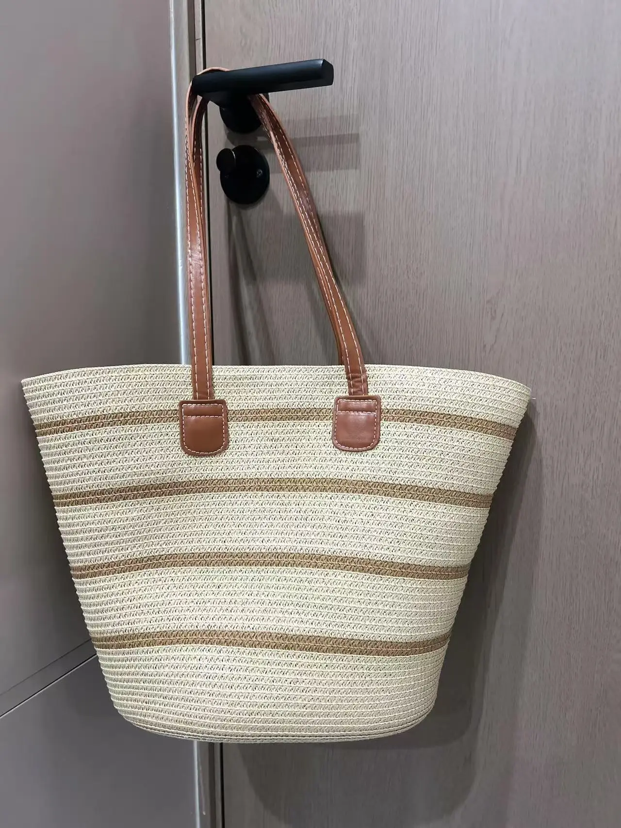 Vintage Niche Woven Beach Bag for Women 2026 - Image 20