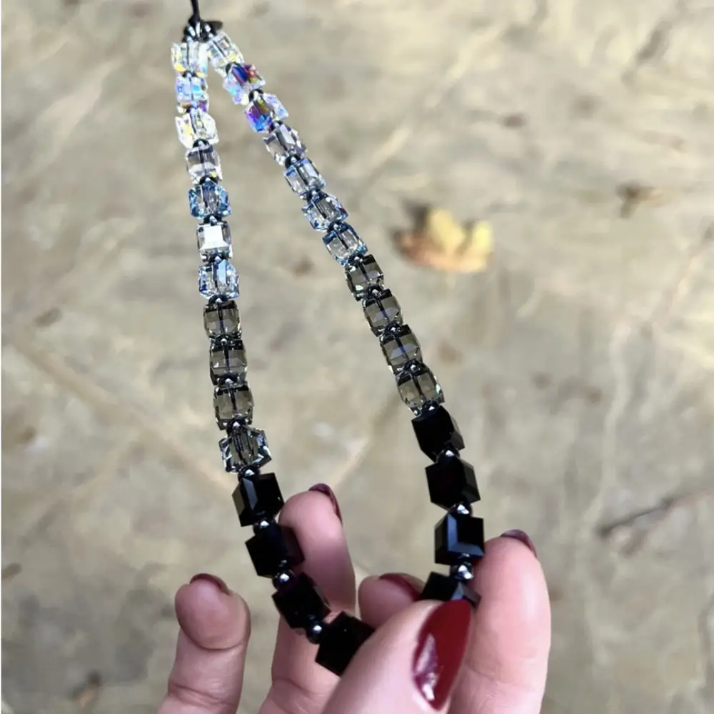 Crystal Gradient Lanyard Necklace for Women — feature 4