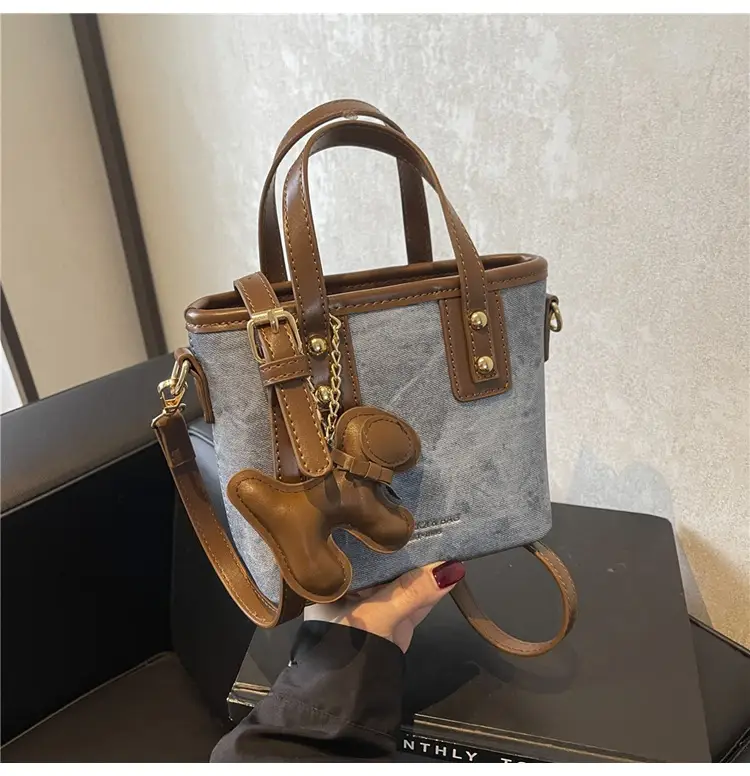 Women's Textured Shoulder Crossbody Bag Brown Gold — feature 14