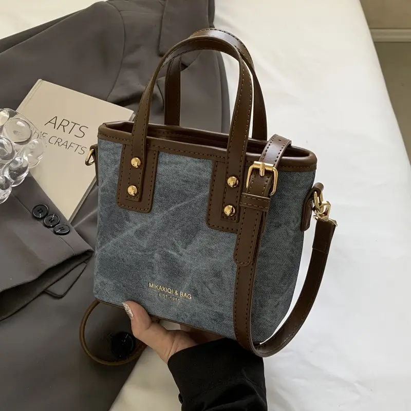 Women's Textured Shoulder Crossbody Bag Brown Gold
