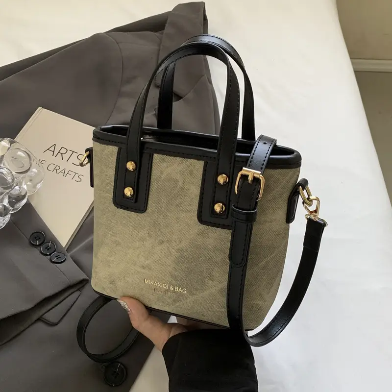 Women's Textured Shoulder Crossbody Bag Brown Gold