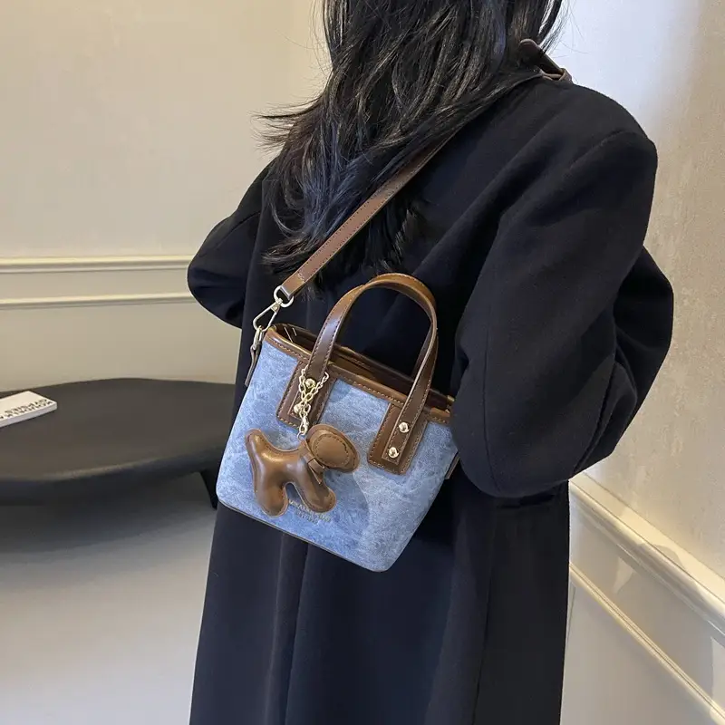 Women's Textured Shoulder Crossbody Bag Brown Gold