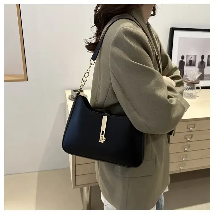 Black Western Style Shoulder Bag for Women 2024 — feature 18