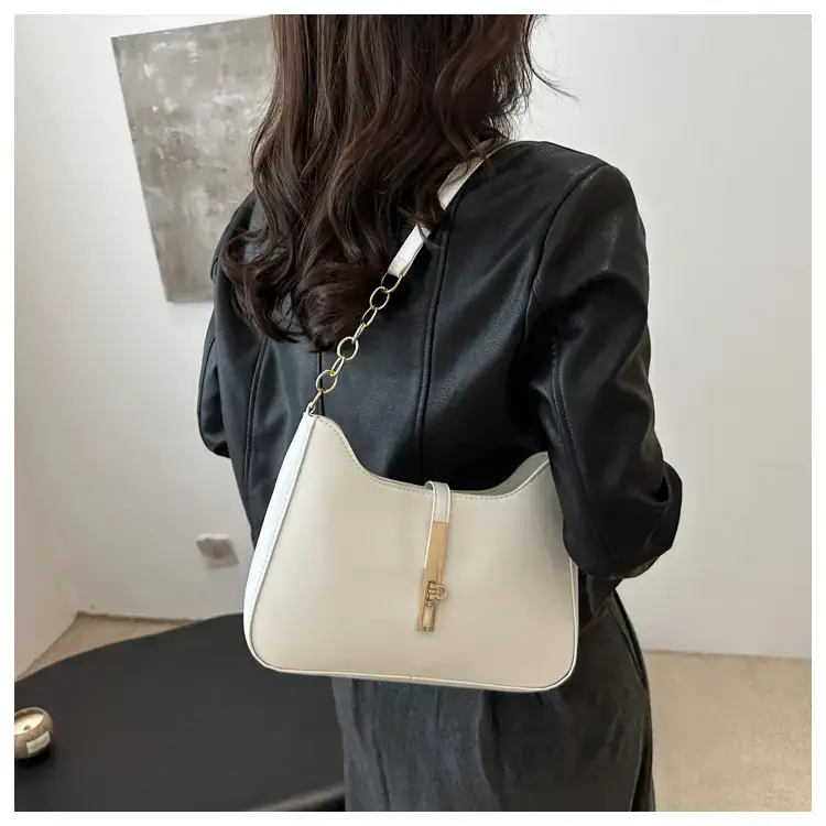 Black Western Style Shoulder Bag for Women 2024 — feature 9