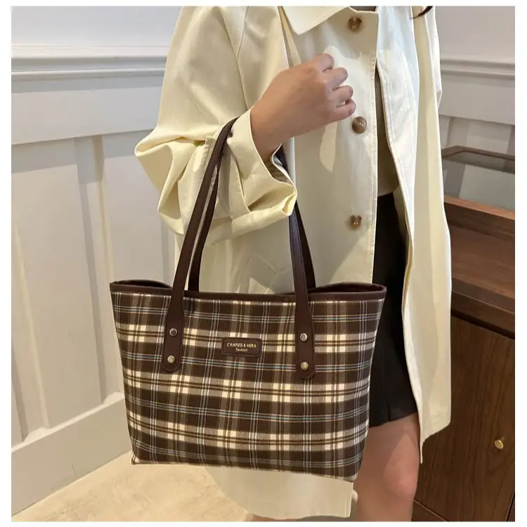Plaid Striped Shoulder Bag for Women 2024 - Image 5