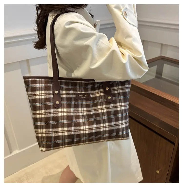 Plaid Striped Shoulder Bag for Women 2024 — feature 12
