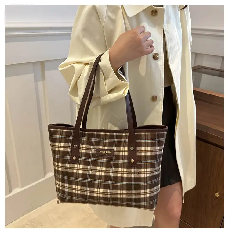 Plaid Striped Shoulder Bag for Women 2024 — feature 15
