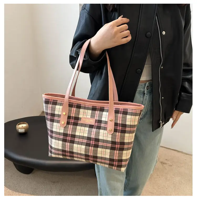 Plaid Striped Shoulder Bag for Women 2024 — feature 9