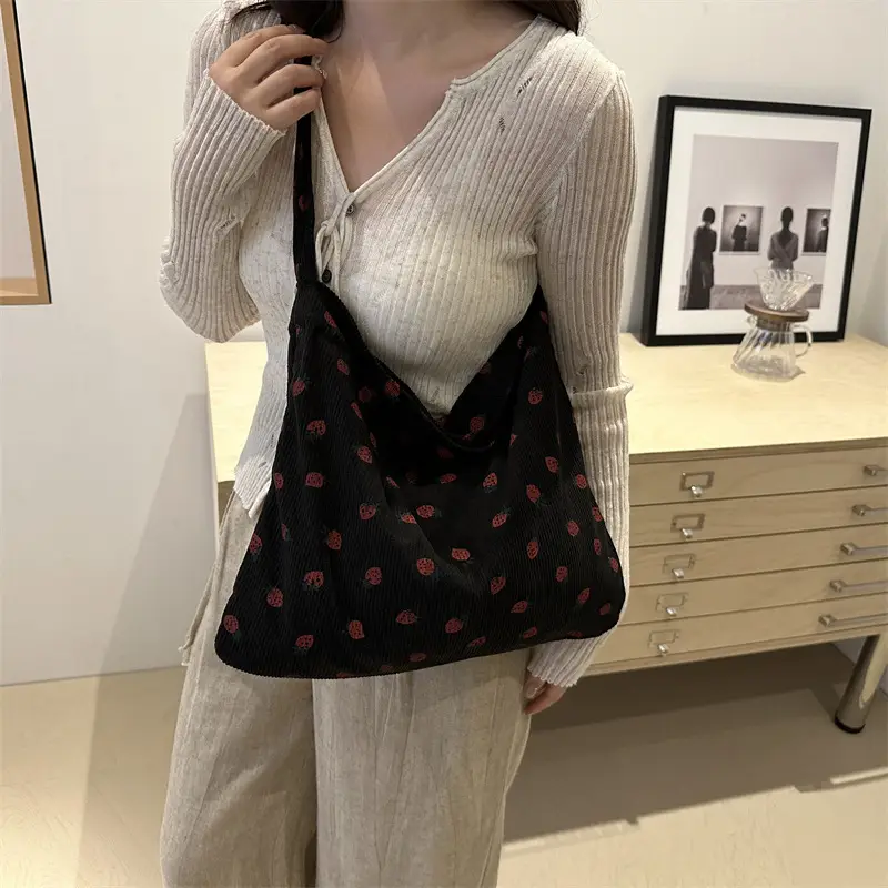 Trendy Shoulder Bags Set of 4 with Polka Dot Design