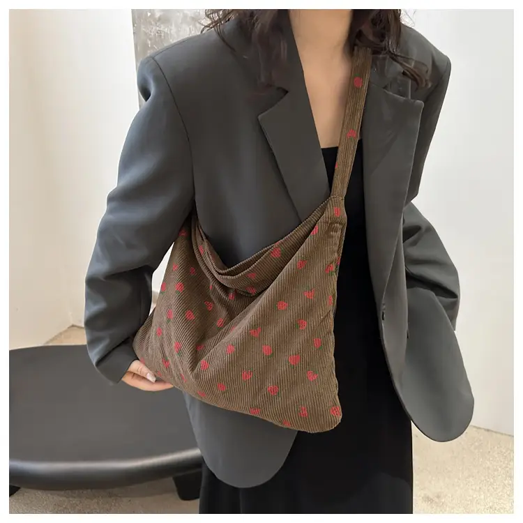 Trendy Shoulder Bags Set of 4 with Polka Dot Design — feature 18