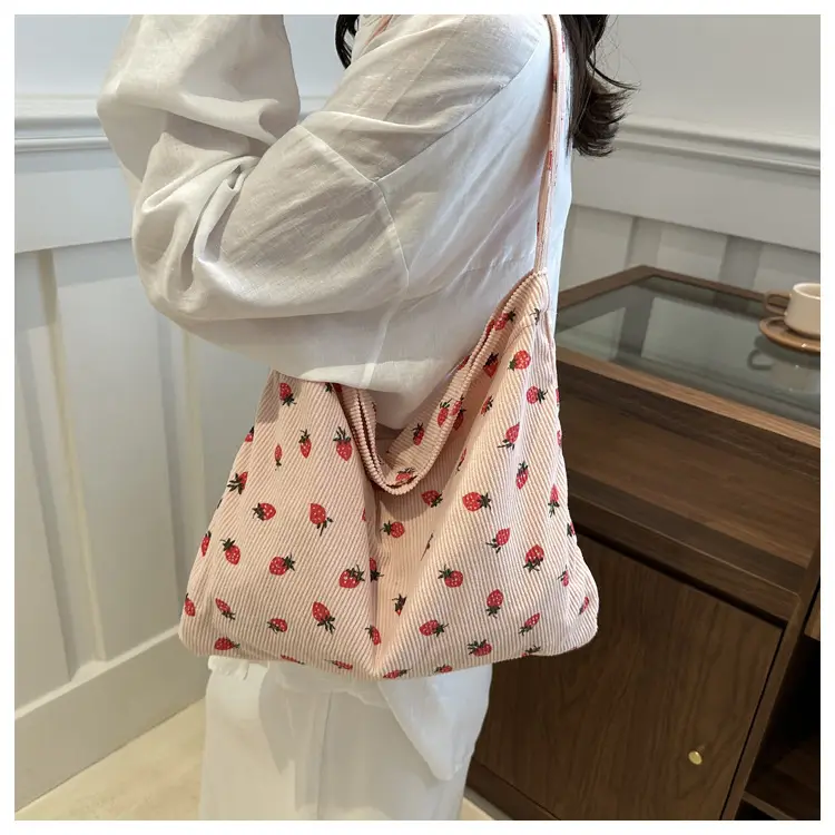 Trendy Shoulder Bags Set of 4 with Polka Dot Design — feature 27