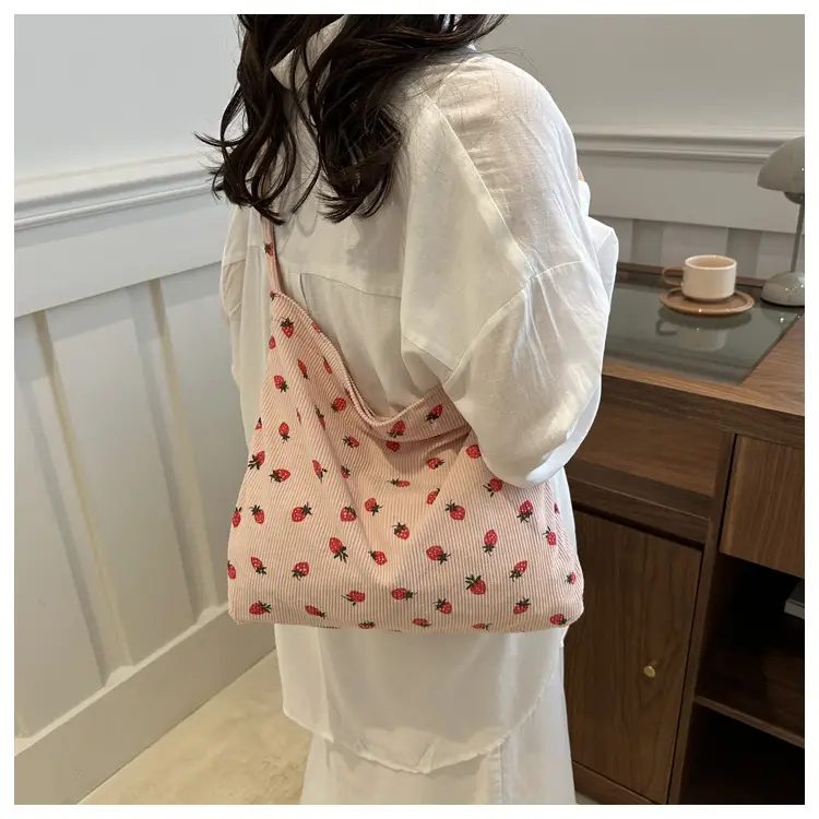 Trendy Shoulder Bags Set of 4 with Polka Dot Design — feature 29