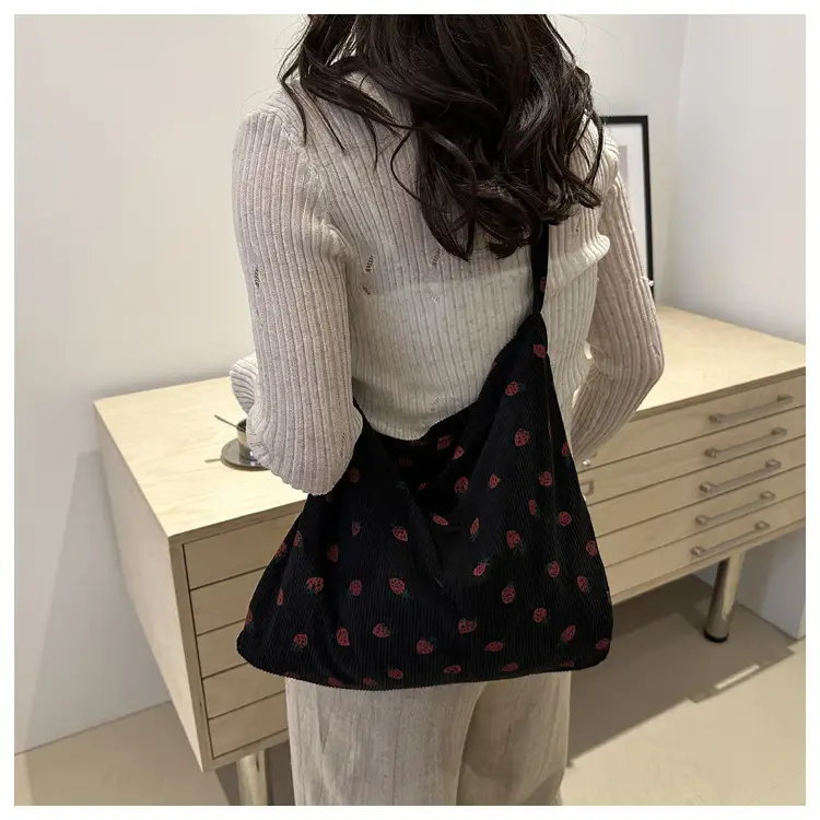 Trendy Shoulder Bags Set of 4 with Polka Dot Design — feature 37