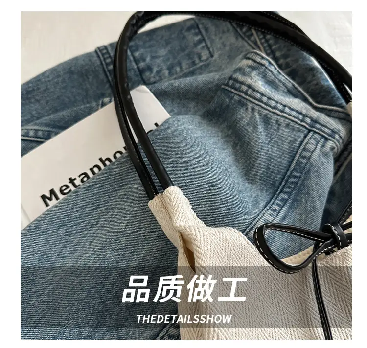 South Korea Ins Large Capacity Commuter Bag 2024 — feature 3