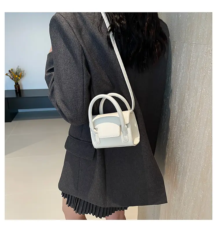 Red Leather Shoulder Messenger Bag for Women 2024 — feature 14