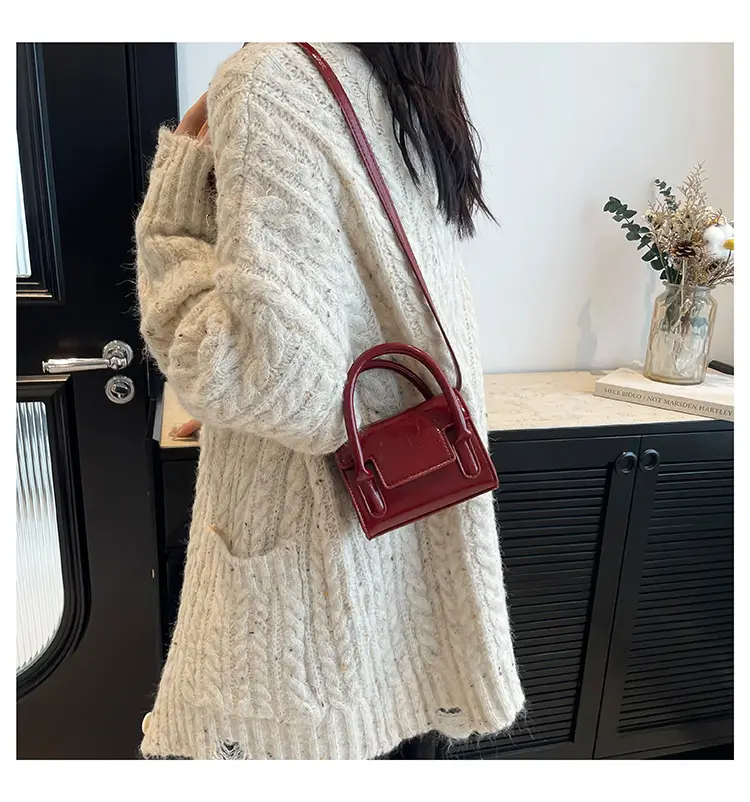 Red Leather Shoulder Messenger Bag for Women 2024 — feature 20