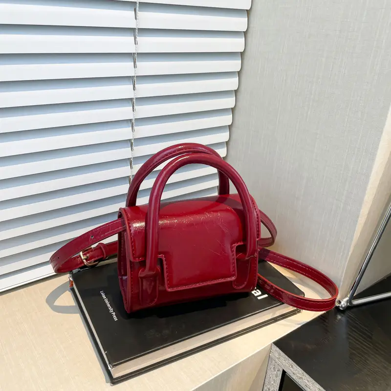 Red Leather Shoulder Messenger Bag for Women 2024 - Image 2