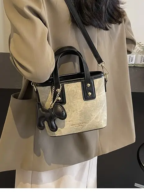 Cross-Border Women's Bucket Bag 2026 Grey Black Gold Chain - Image 6