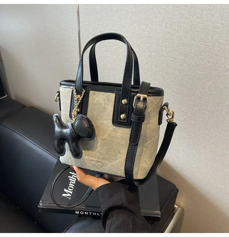 Cross-Border Women's Bucket Bag 2026 Grey Black Gold Chain — feature 10