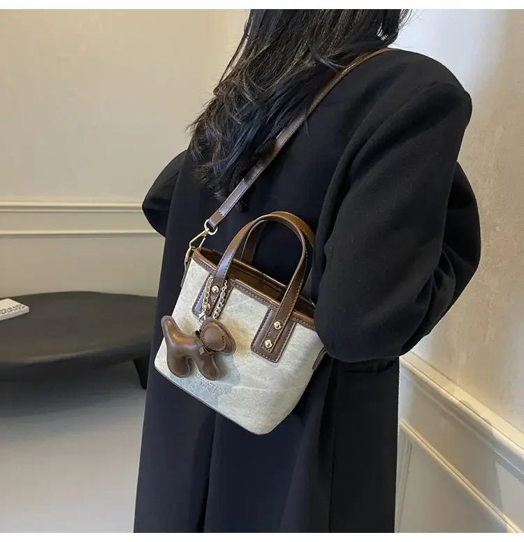 Cross-Border Women's Bucket Bag 2026 Grey Black Gold Chain — feature 17