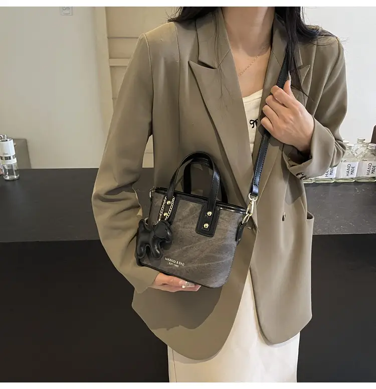 Cross-Border Women's Bucket Bag 2026 Grey Black Gold Chain — feature 28