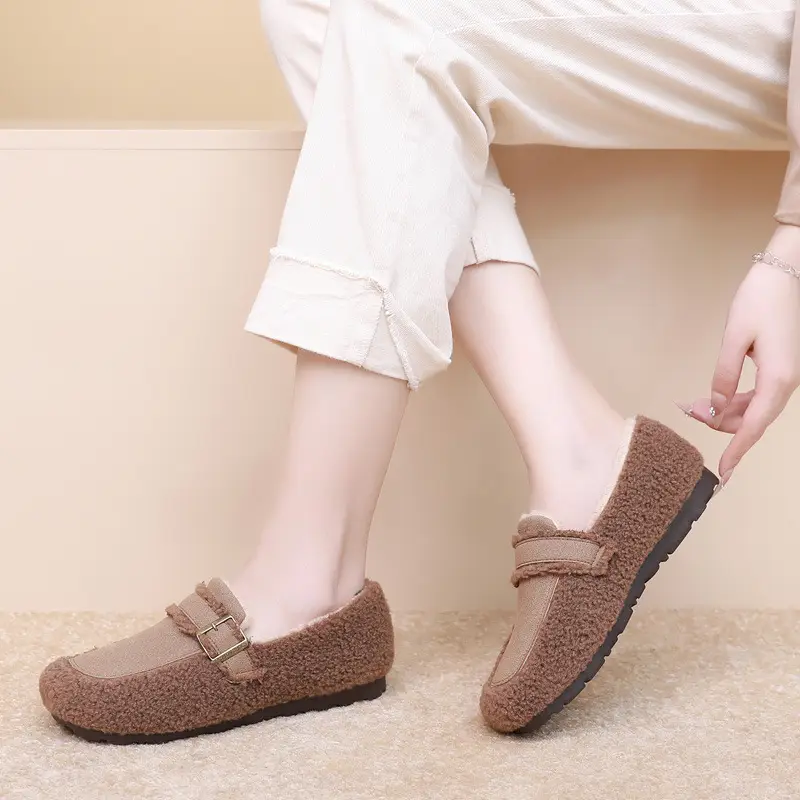 Autumn and Winter New Style Furry Shoes for Women, Flat-Soled Velvet Warm Loafers, Casual Slip-On Cotton Shoes for Women - Image 6