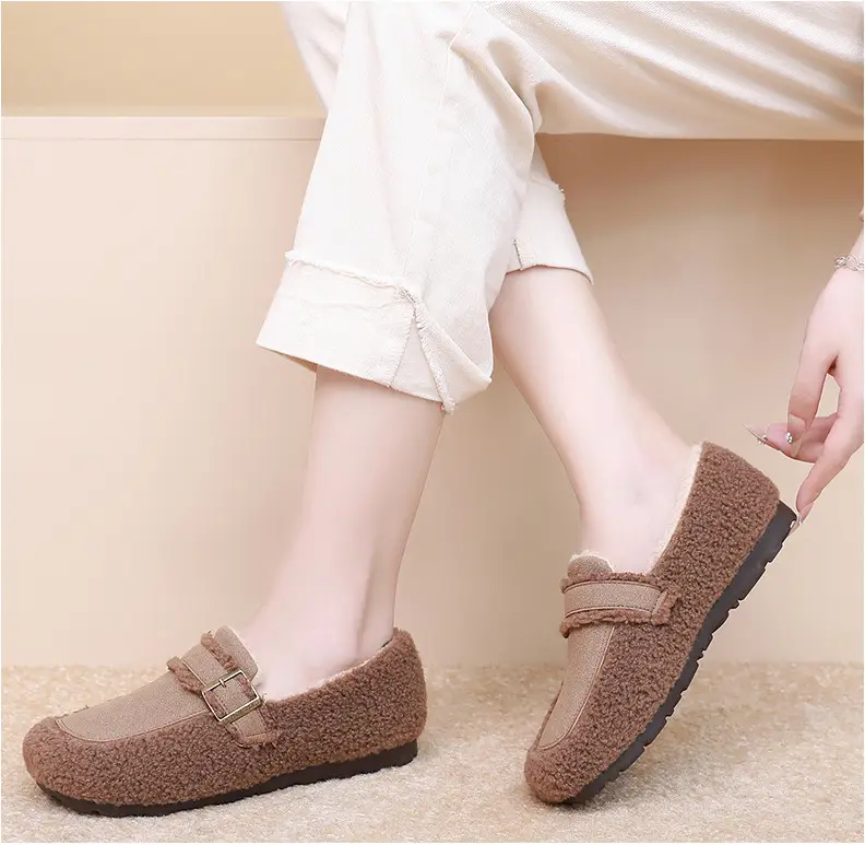 Autumn and Winter New Style Furry Shoes for Women, Flat-Soled Velvet Warm Loafers, Casual Slip-On Cotton Shoes for Women — feature 15