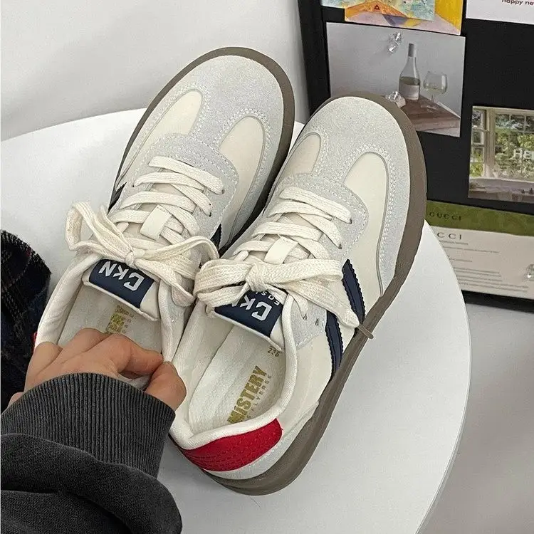 Beige Korean Style Moral Training Shoes for Women 2025 New Spring Internet Celebrity Soft-Soled White Shoes Popular Versatile Flats-Soled Sports Sneakers — feature 6