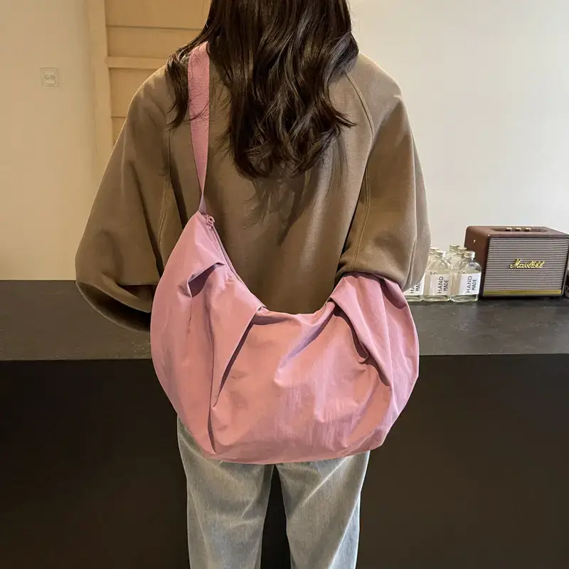 Black Lightweight Shoulder Bag for Women - Image 8
