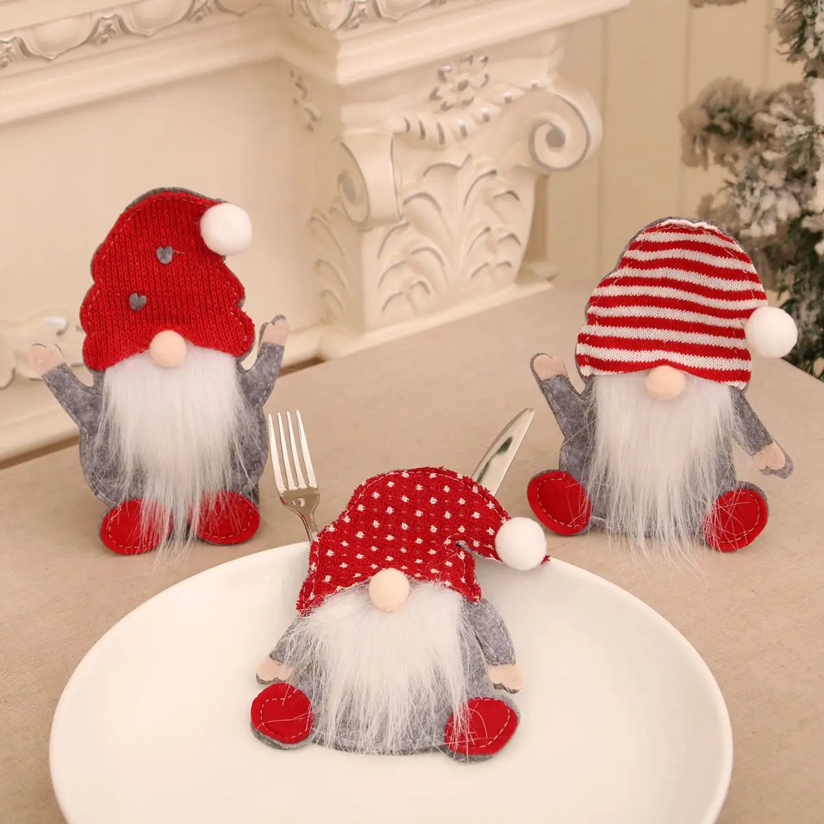 Rudolph Gnome Tableware Set Red White — feature 2