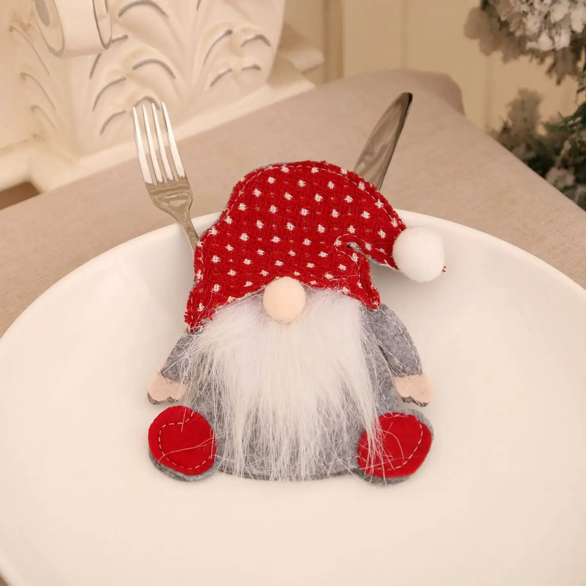 Rudolph Gnome Tableware Set Red White — feature 8