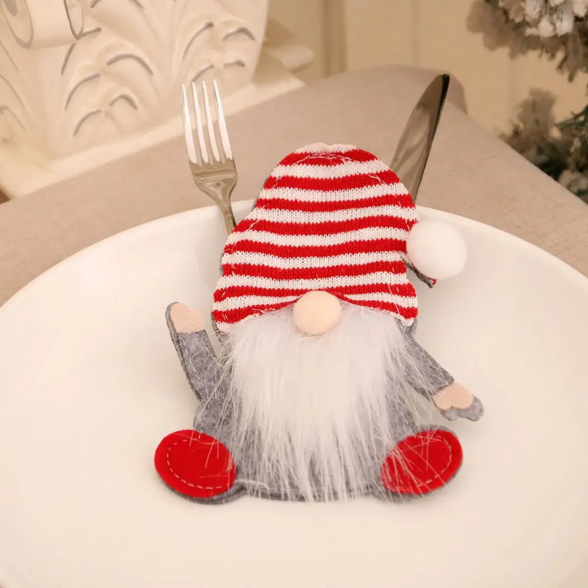 Rudolph Gnome Tableware Set Red White - Image 3